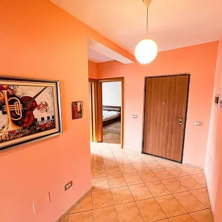Highrise View 2-br * Τίρανα