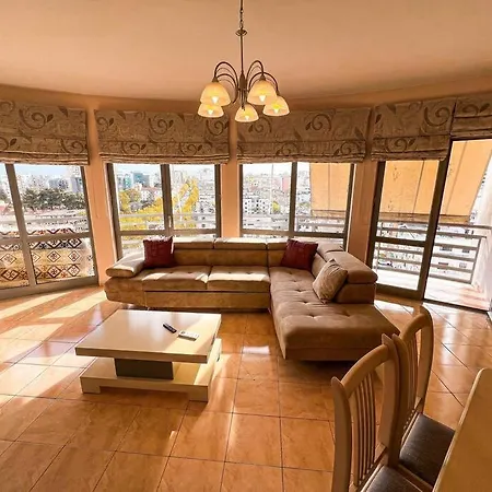 Highrise View 2-br Διαμέρισμα