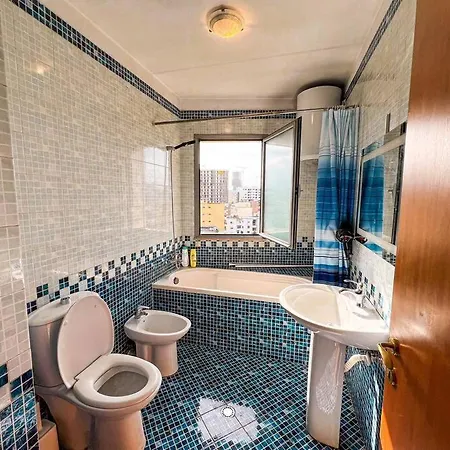 Highrise View 2-br * Τίρανα