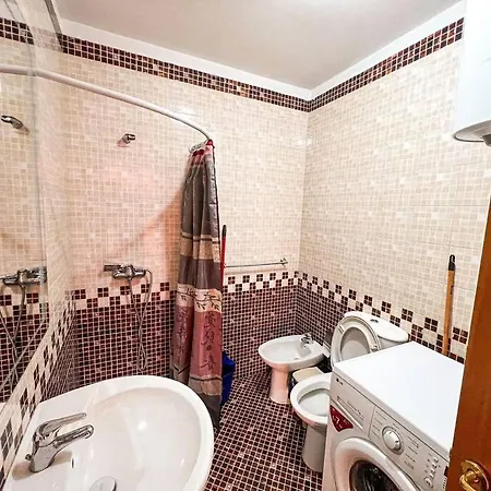Highrise View 2-br Τίρανα